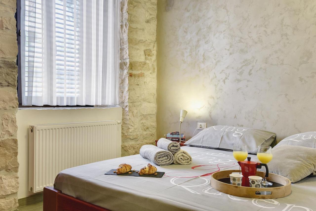 Mimoza Old Town Pula Apartments المظهر الخارجي الصورة