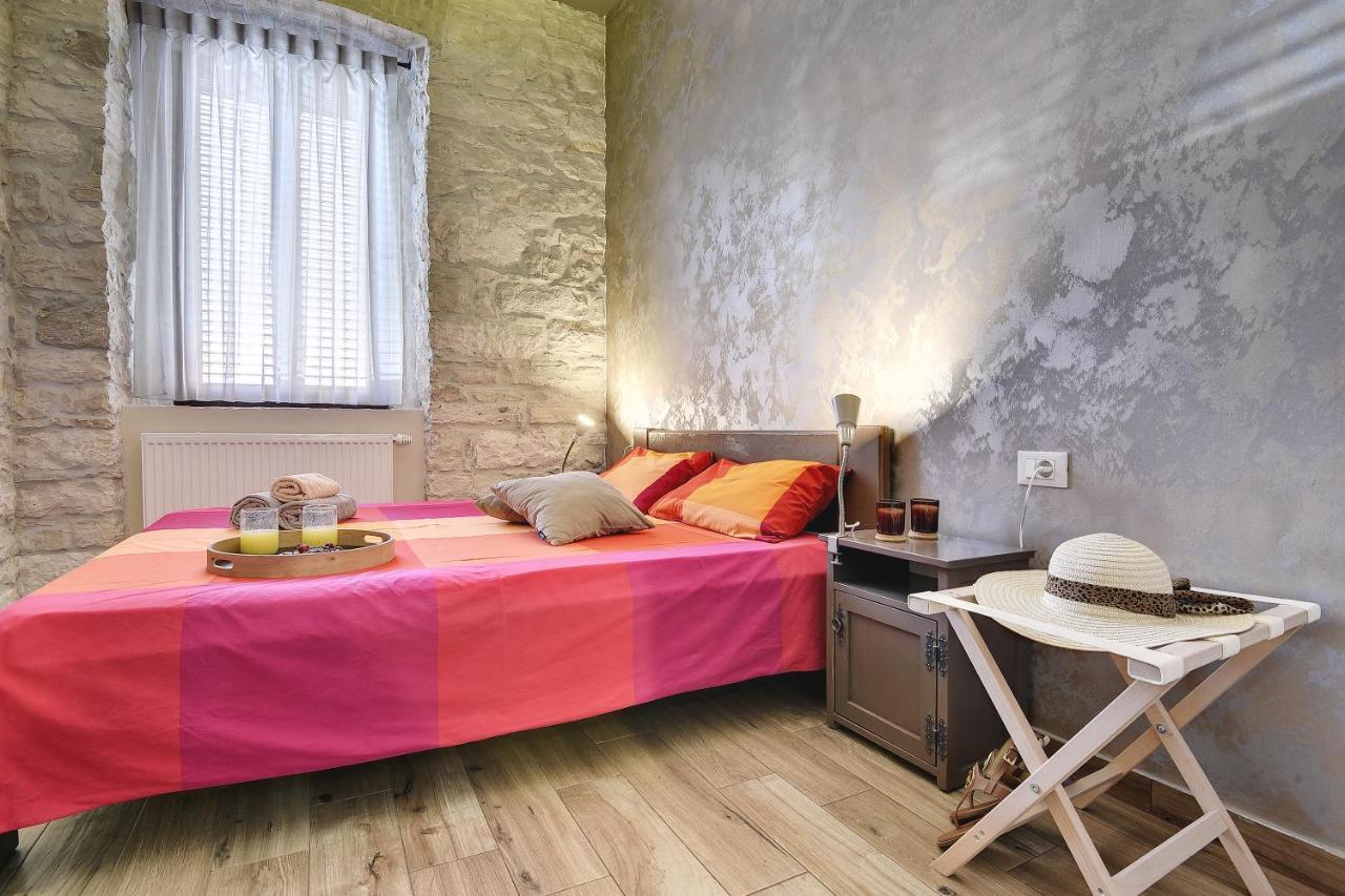 Mimoza Old Town Pula Apartments المظهر الخارجي الصورة