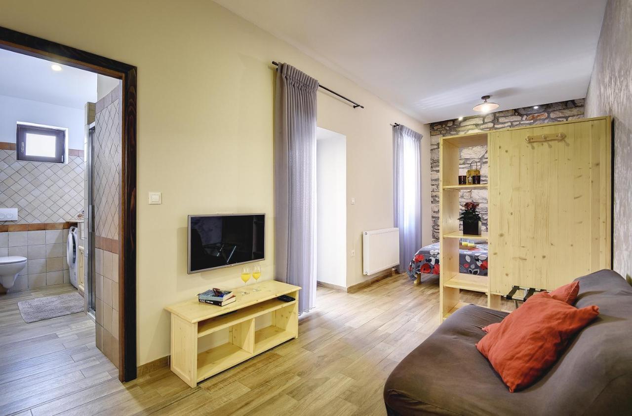 Mimoza Old Town Pula Apartments المظهر الخارجي الصورة