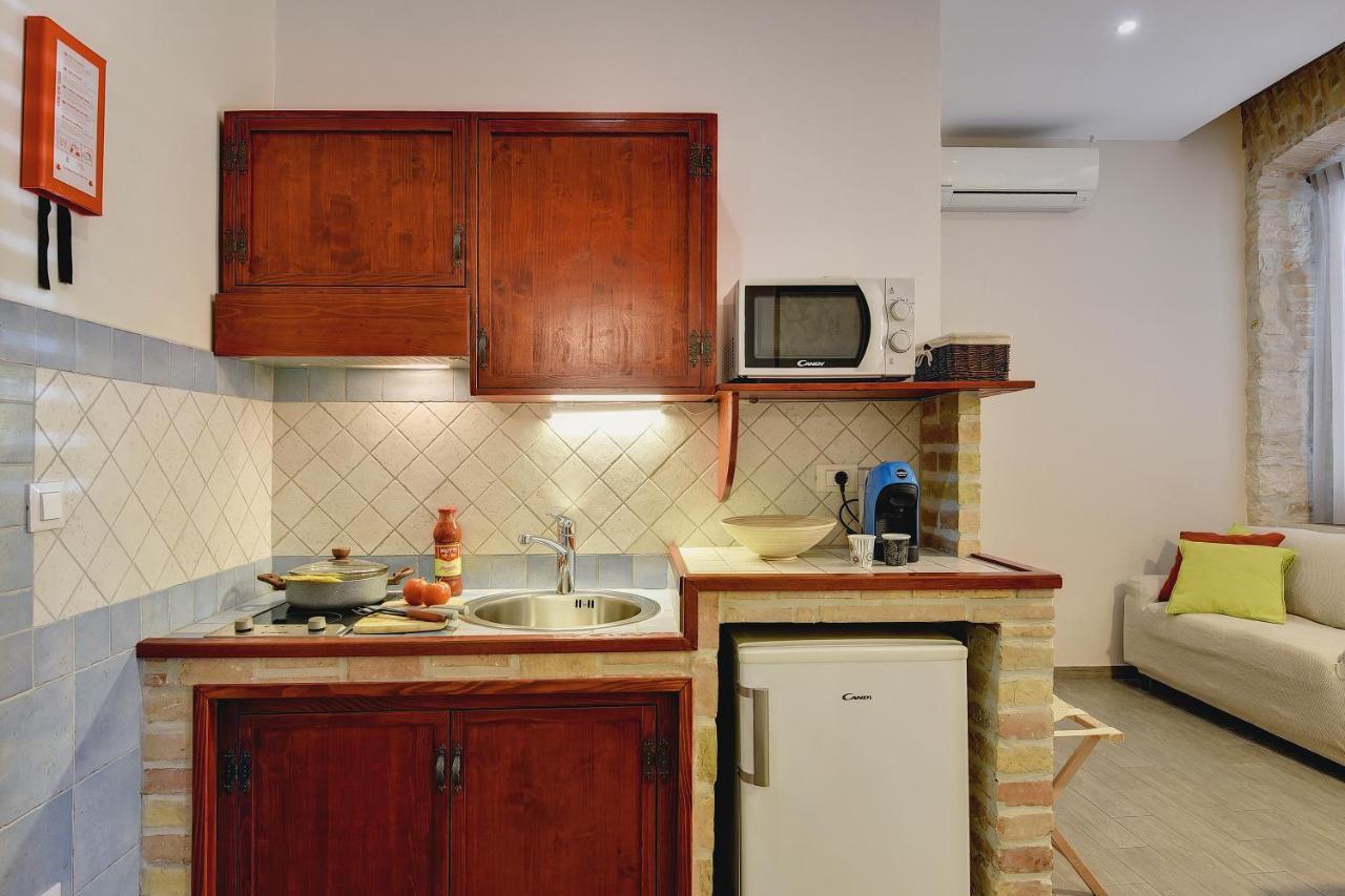 Mimoza Old Town Pula Apartments المظهر الخارجي الصورة