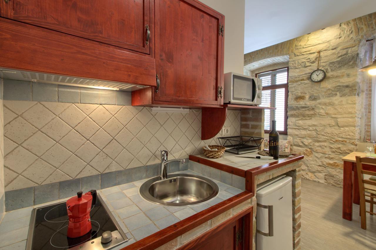 Mimoza Old Town Pula Apartments المظهر الخارجي الصورة