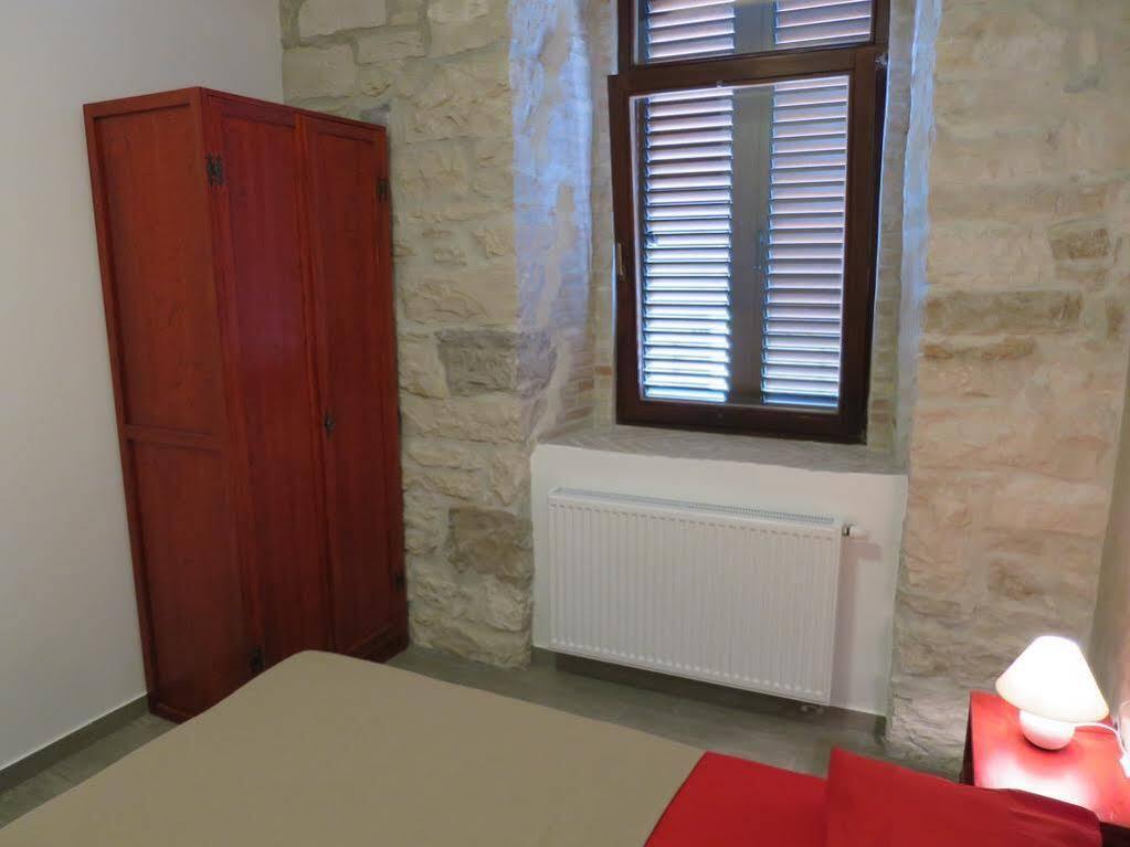 Mimoza Old Town Pula Apartments المظهر الخارجي الصورة